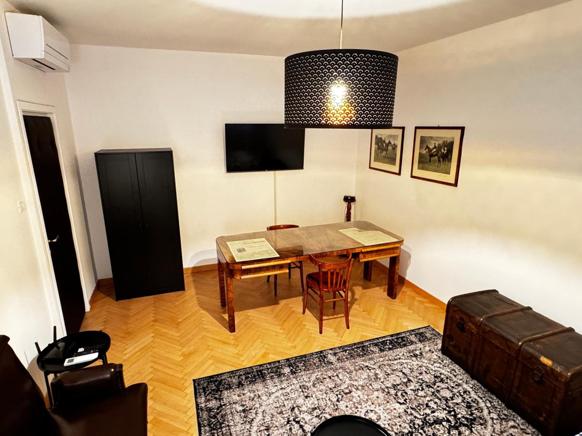 Charm & History In Trieste Luaran gambar